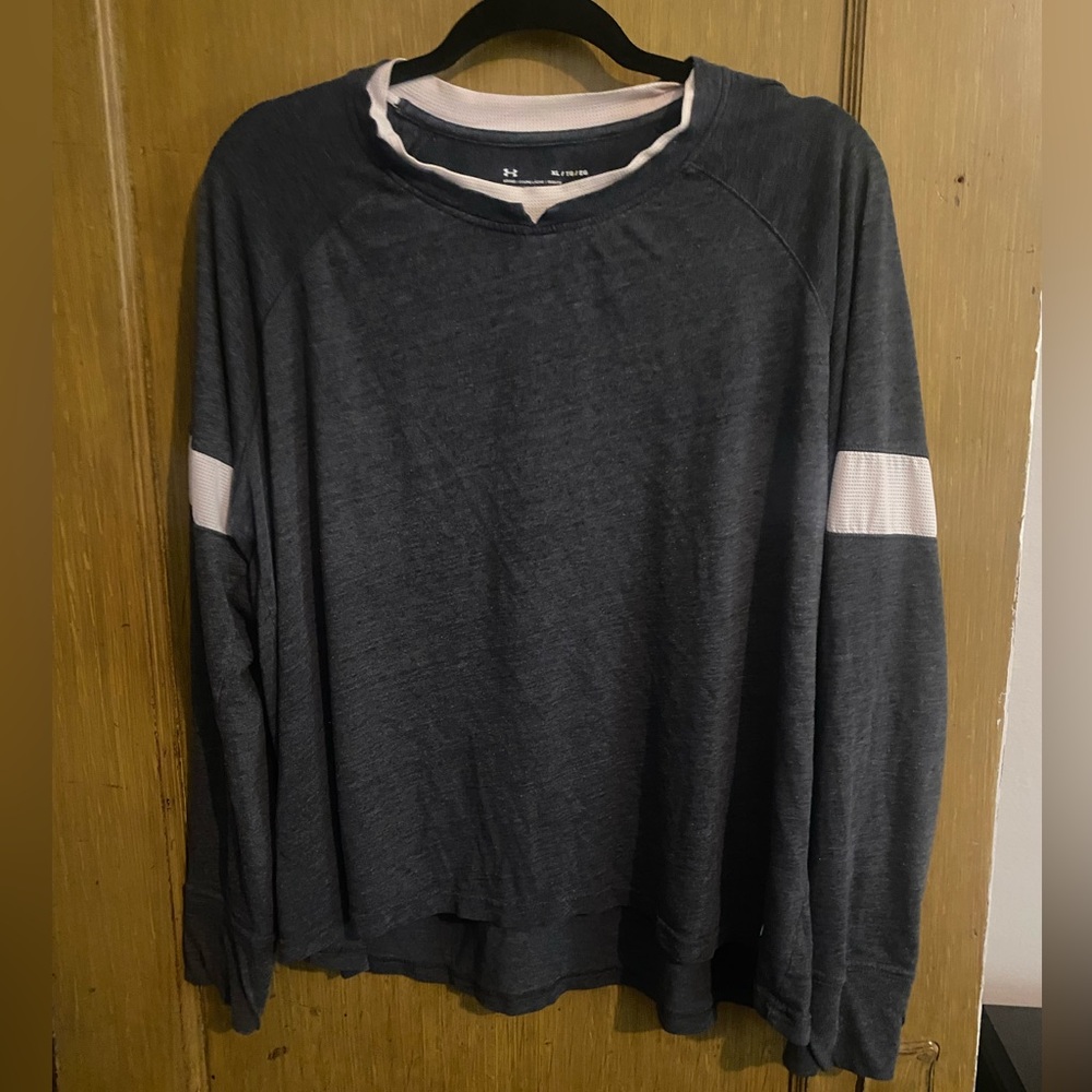 Charcoal Gray/White Under Armour L/S XL